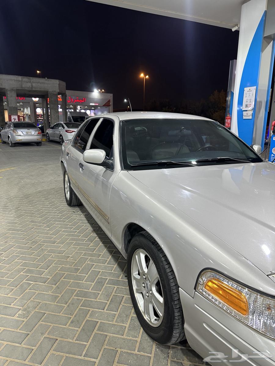 فورد فكتوريا 201164383622833666111