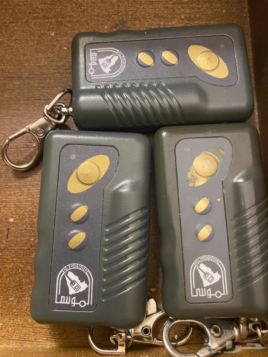 الاحساء  ريموت كراج للبيع الموسى للأبواب64381850567937112