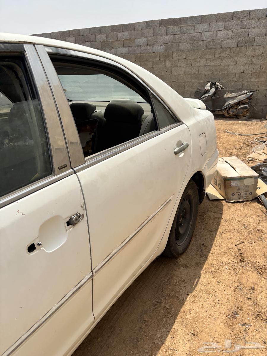 كامري 2003 بيع تشليح قطع ولا كامله للبيع64378105399426112