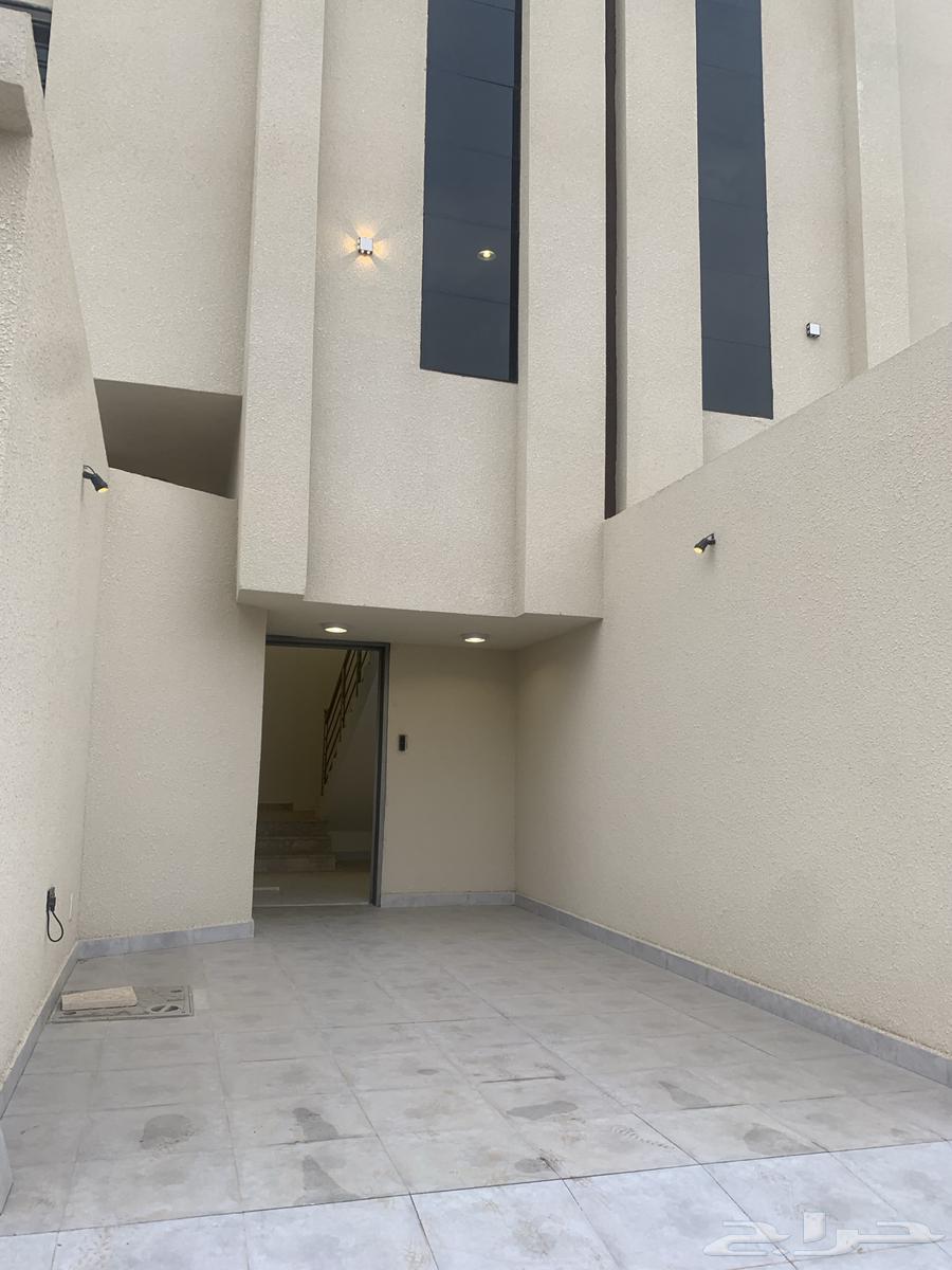 Attic floor for sale with garage entrance, 8 rooms, price 680 thousand63613327278595114