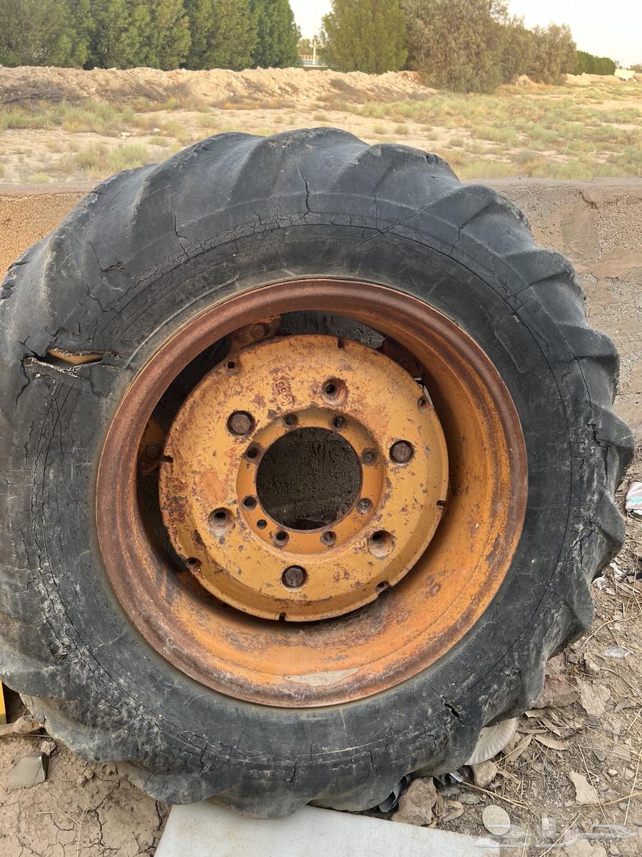 جنط حراثه وسكاكين بكت وغطاء مكينة كماتسو64382210506369110