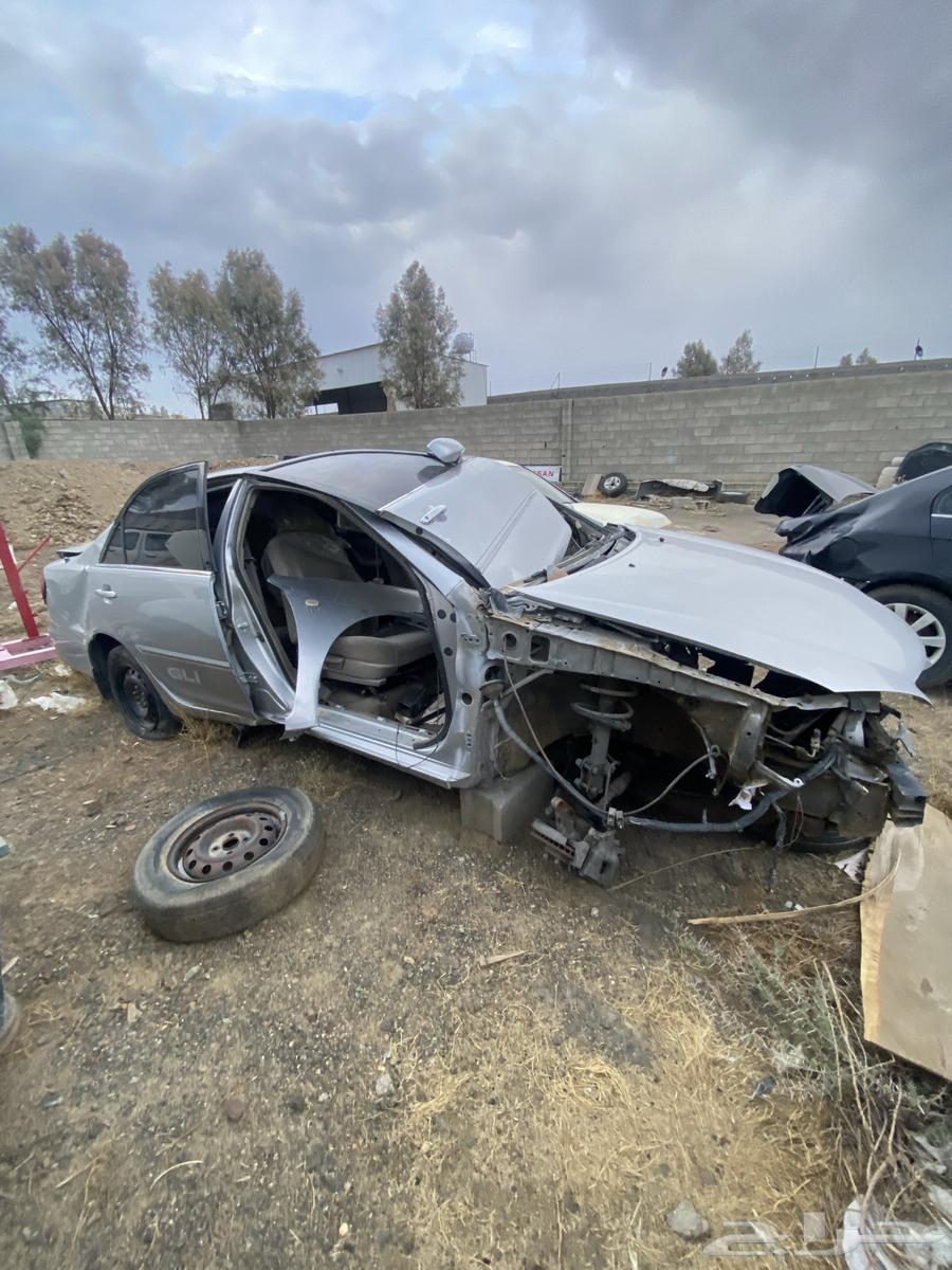 كامري 2004 للبيع قطع64384633264515113