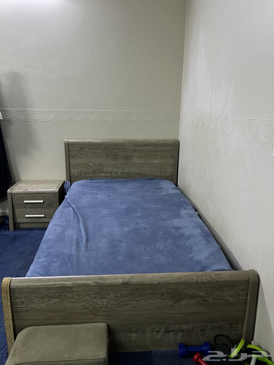 Furniture for a single person's room, high quality64150911978626113