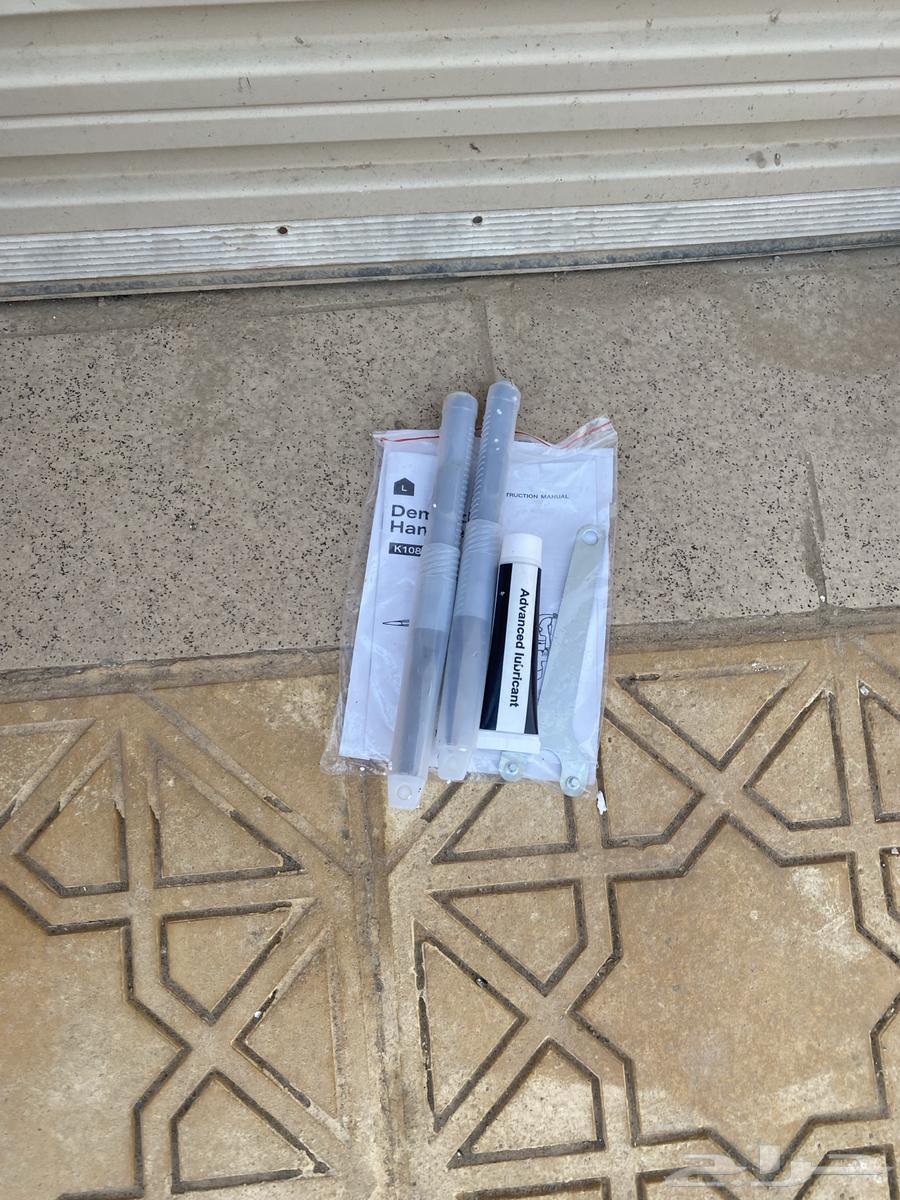 مجموعة هيلتي تكسير خرسانه مع شنطه حديد بلون برتقالي (جديده)64376750445827112