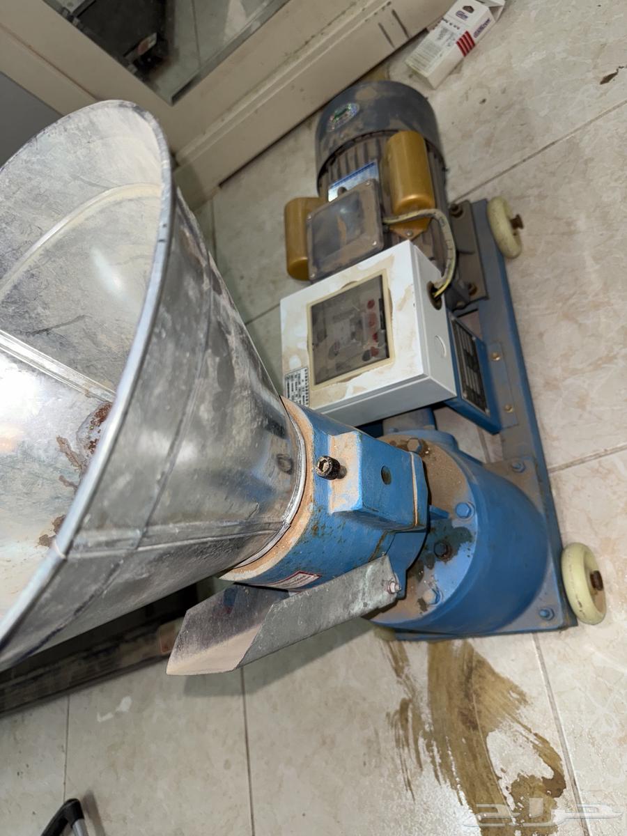 عدد 2 مكاين الاولى تكعيب والثانيه طاحونه64378716635651111