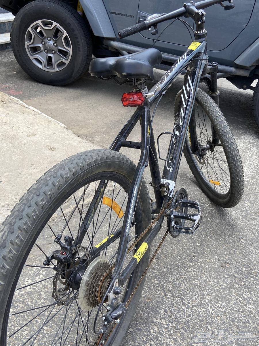 Bicycle for sale by bidding, the bicycle does not suffer from any defects64172203845377114