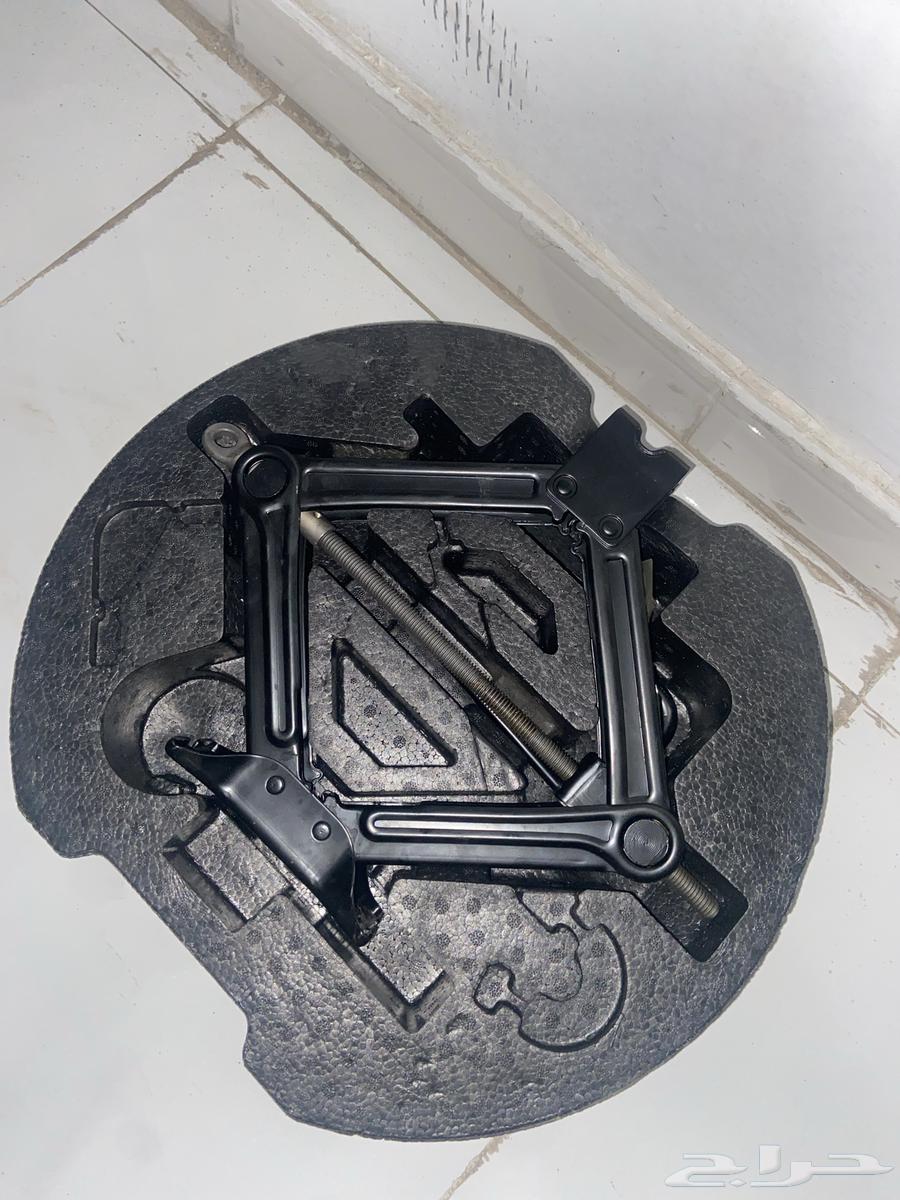 Selling Aspire rims with accessories, clean and in good condition, original Chery items64384245609346110