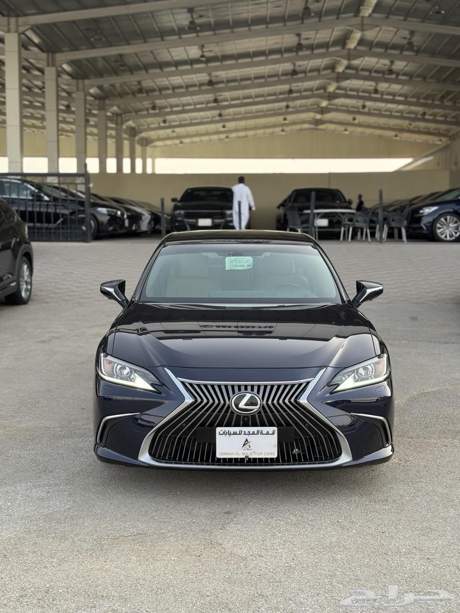 للبيع لكزس 2019 - ES350- سي سي بحالة الوكاله64383150177410110