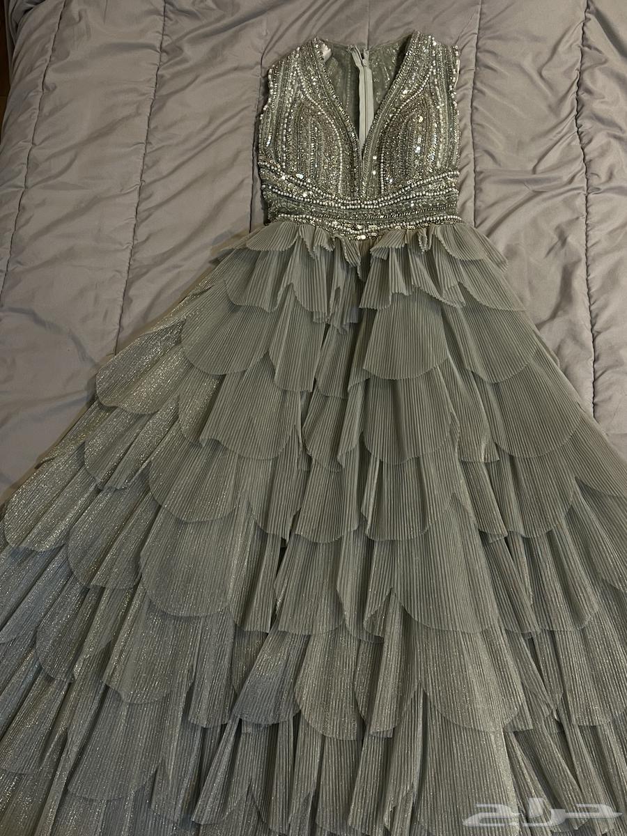 فستان سهرة استعمال مرة وحدة ( نظيف)64148820977410110
