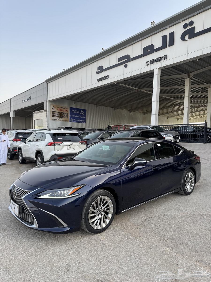 للبيع لكزس 2019 - ES350- سي سي بحالة الوكاله64383150177410112