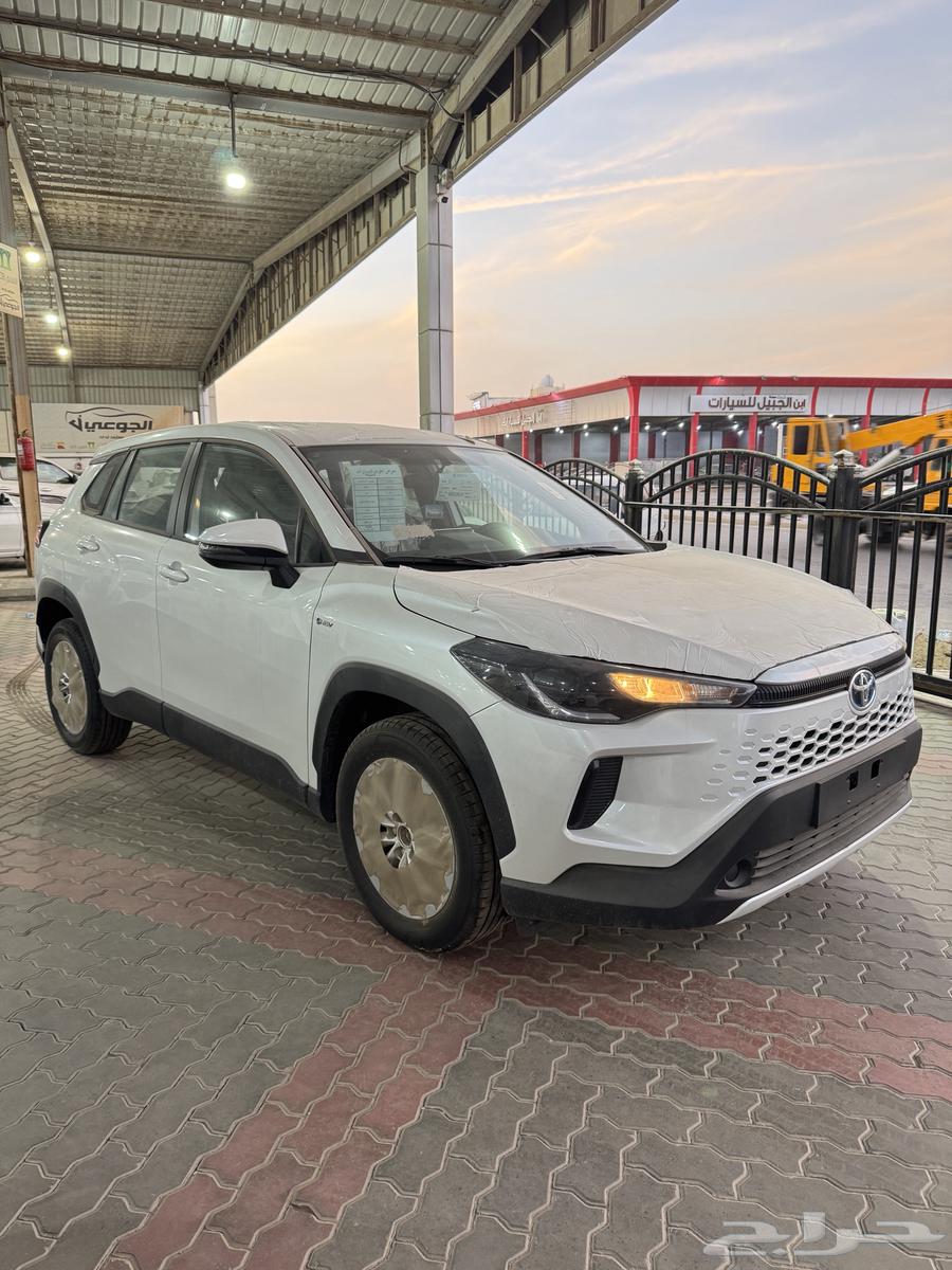 تويوتا كورلا كروس LE هايبرد 202564382721272705111