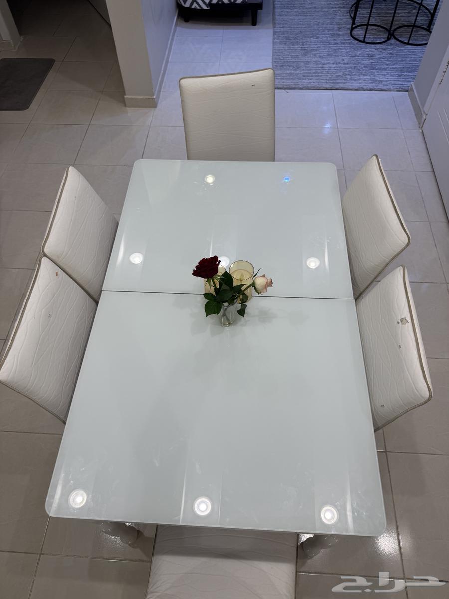 Dining Table (6 Chairs)64158892870915112