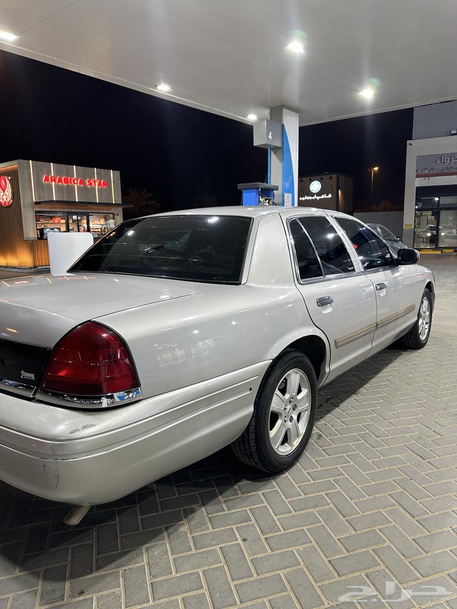 فورد فكتوريا 201164383622833666112