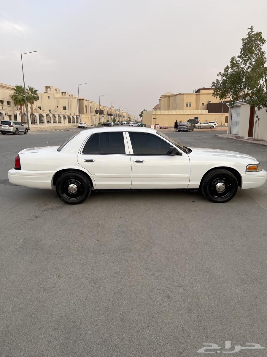 كراون فكتوريا بوليسي64374348901763111