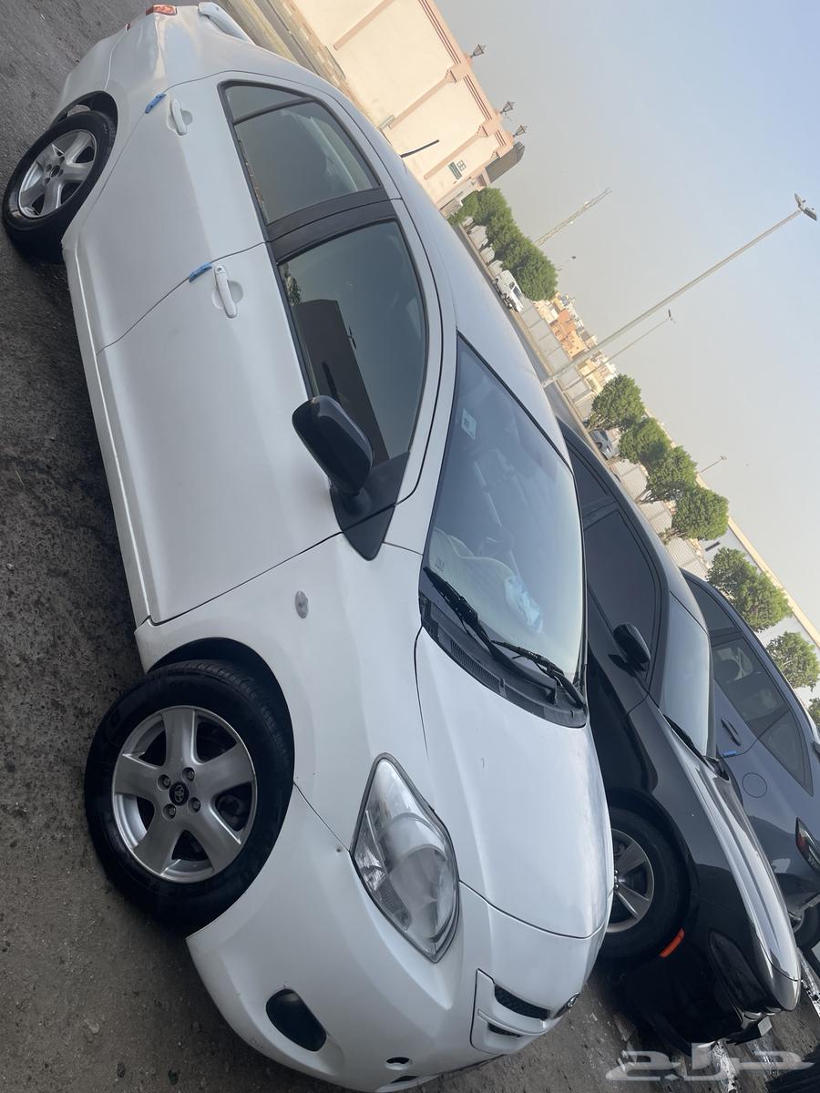 2009 Yaris car with manual transmission, engine and transmission in good condition64377034081539114