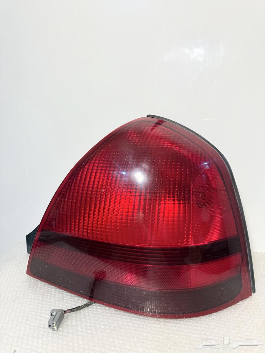 اصطبات خلفيه فورد جراند ماركيز 201164378600676867111