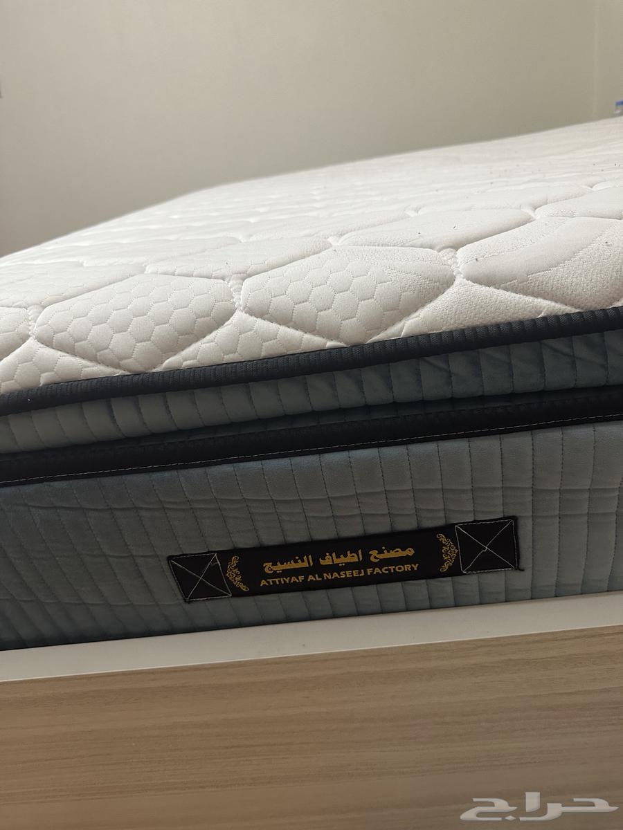 Very simple single bed mattress usage64155867611905111