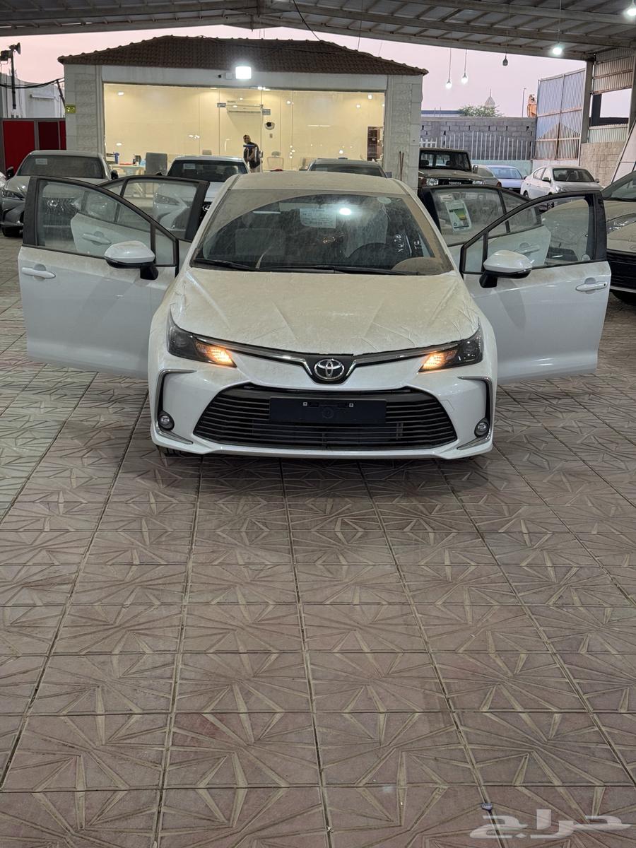 تويوتا كورولا 2000 سي سي XLIموديل 2025 لدي معرض السلامة64382362108547111