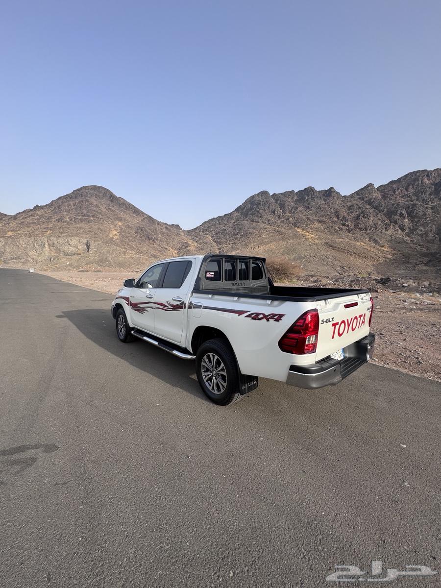 هايلوكس 2017 دبل وبصمة مالك اول واصل سوم 8050064381892519938110