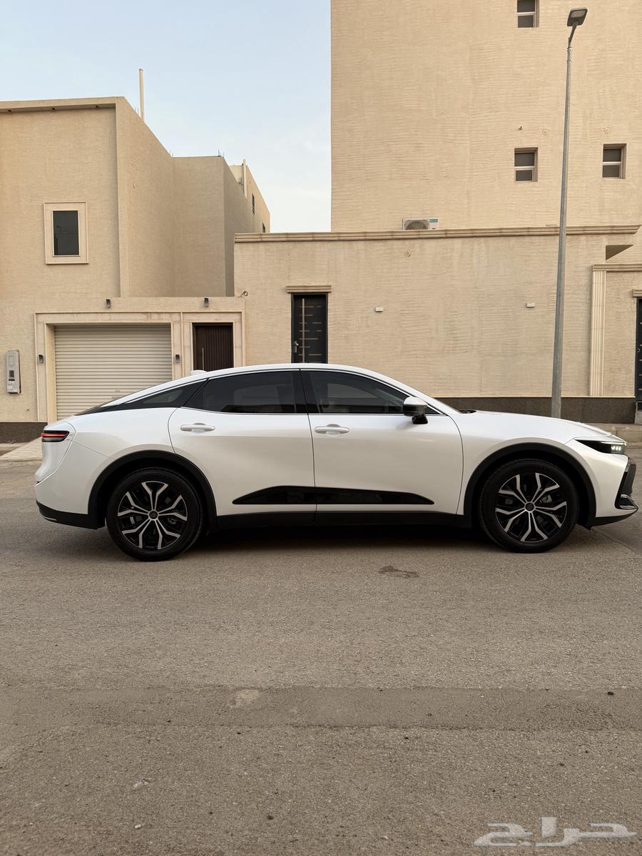 تم البيع تم البيع كراون 2023 بريميوم64377108250371110