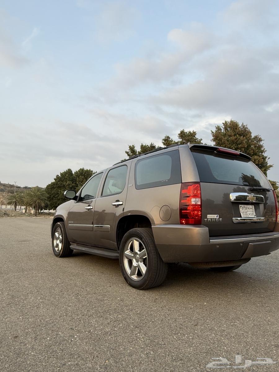 Tahoe 2011 Full Option No Double64383192041345111