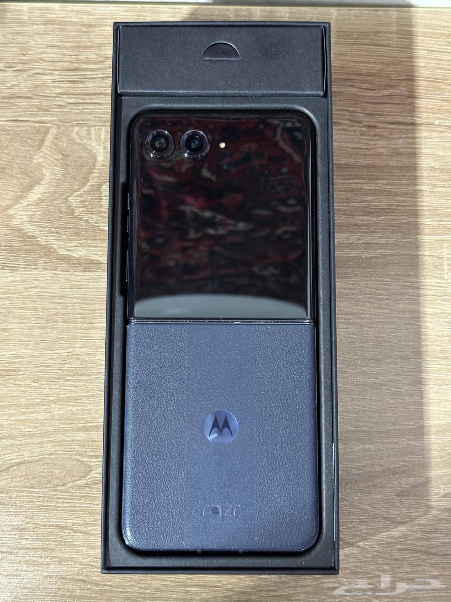 جوال ينصفط اخو الجديد razr 50 ULTRA64173238735618112