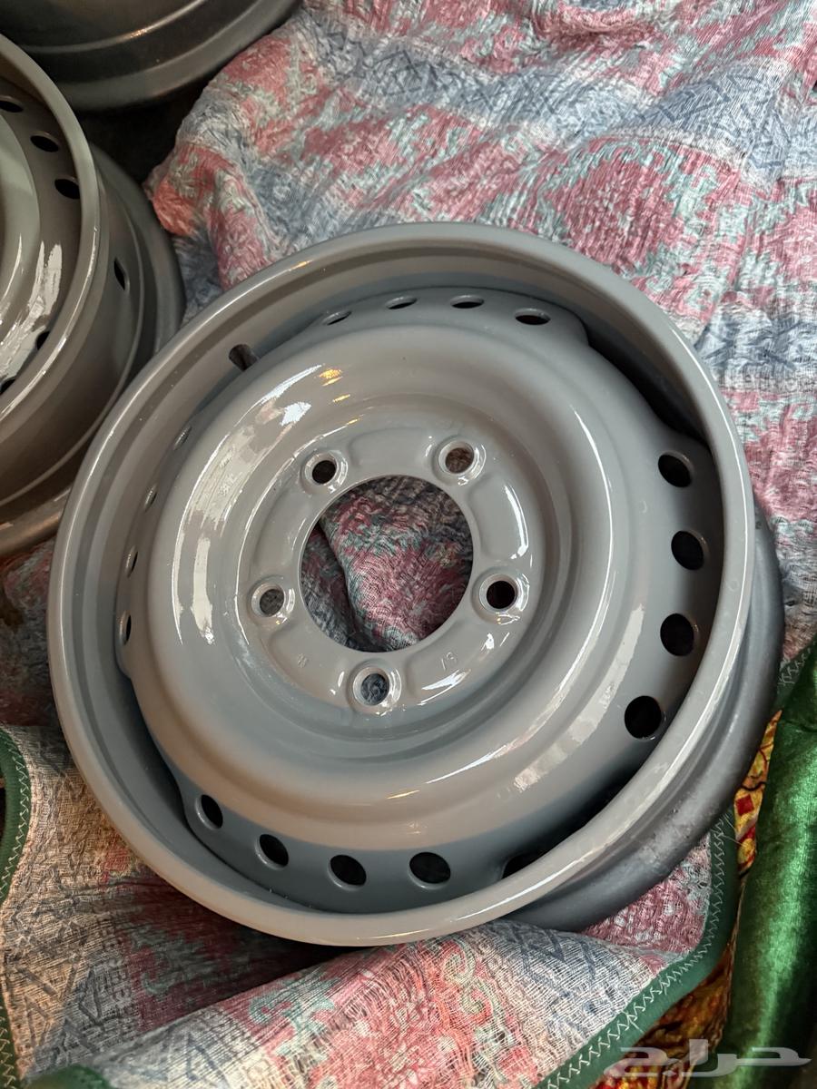 للبيع جنوط شنمبر ربع64382679524481110