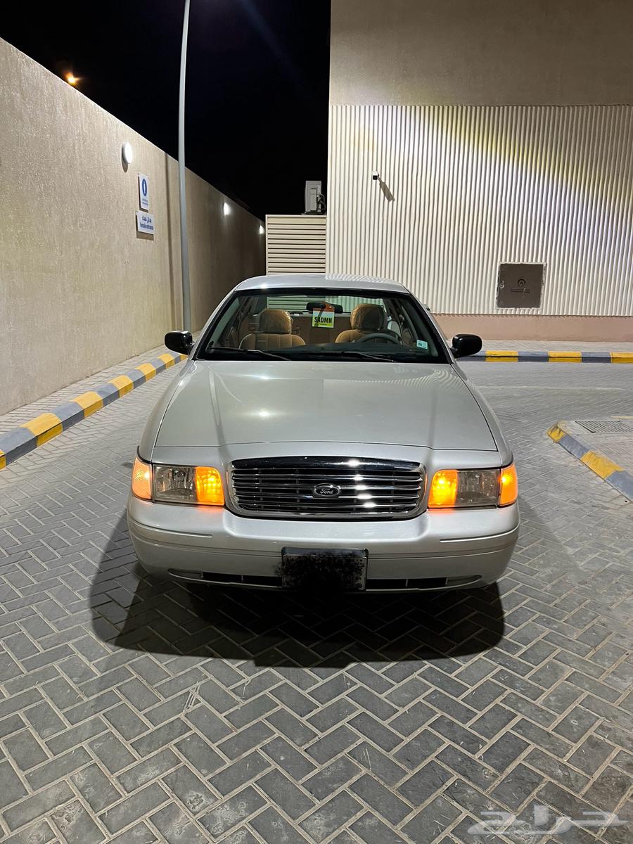 للبيع فورد فكتوريا نضييف64384245470593110