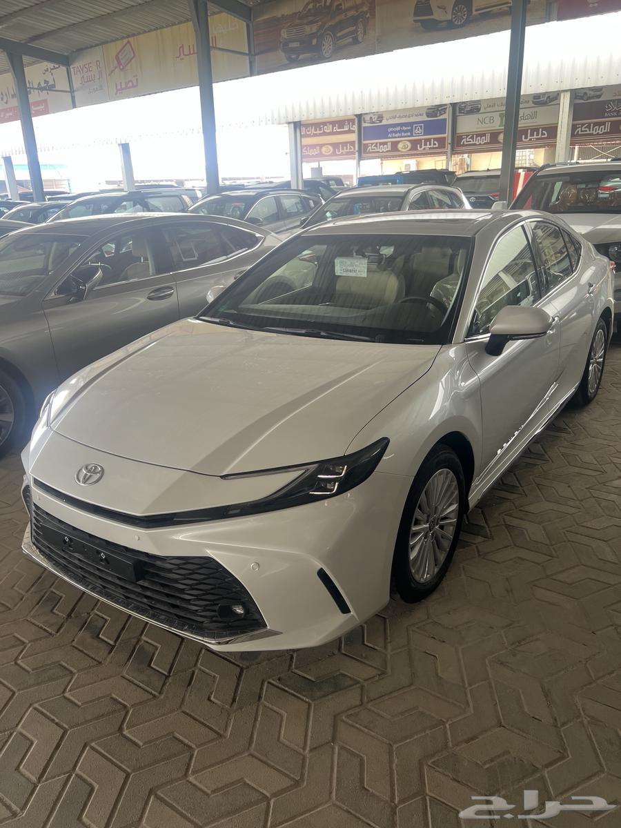 تويوتا كامري LE بنزين الساير ( تشغيل عن بعد ) 202564375976515841113