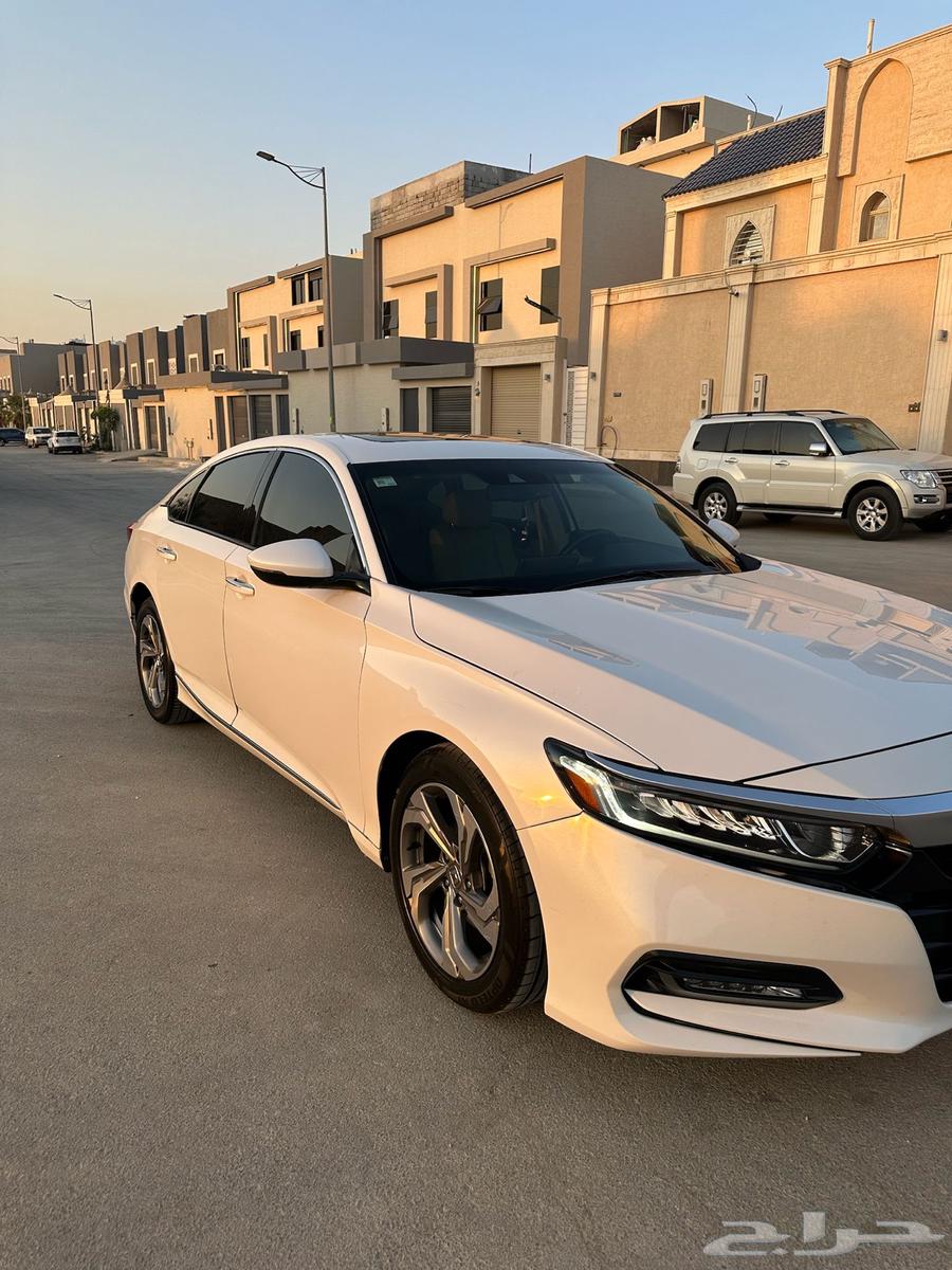 هوندا اكورد 2018 فل كامل للبيع64382017809794114