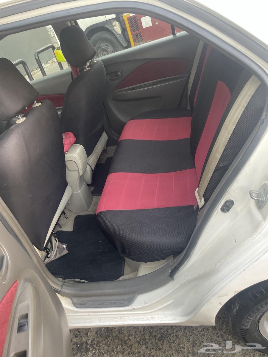 2009 Yaris car with manual transmission, engine and transmission in good condition64377034081539112