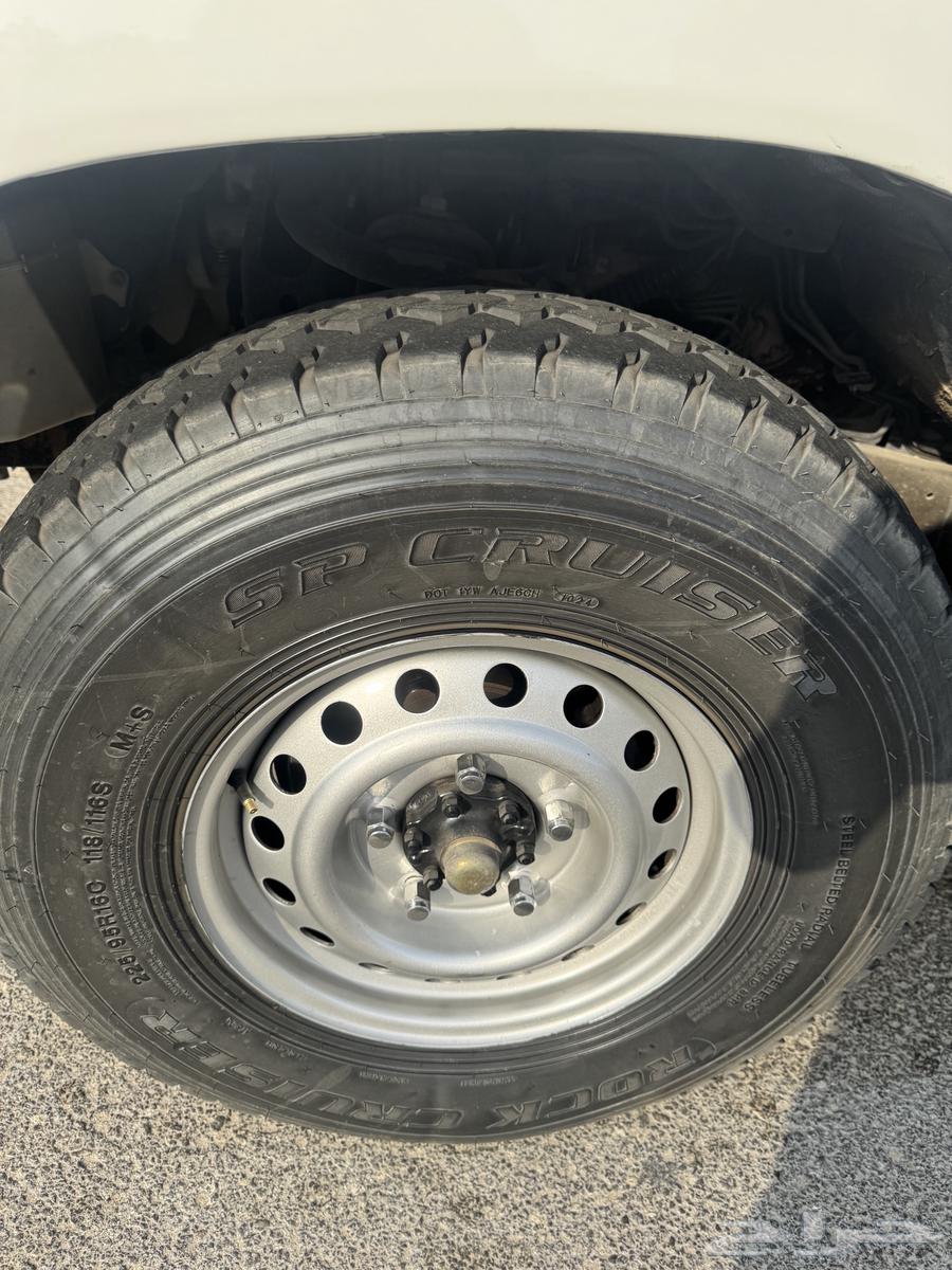 Stone tires used for a month64372900787842111