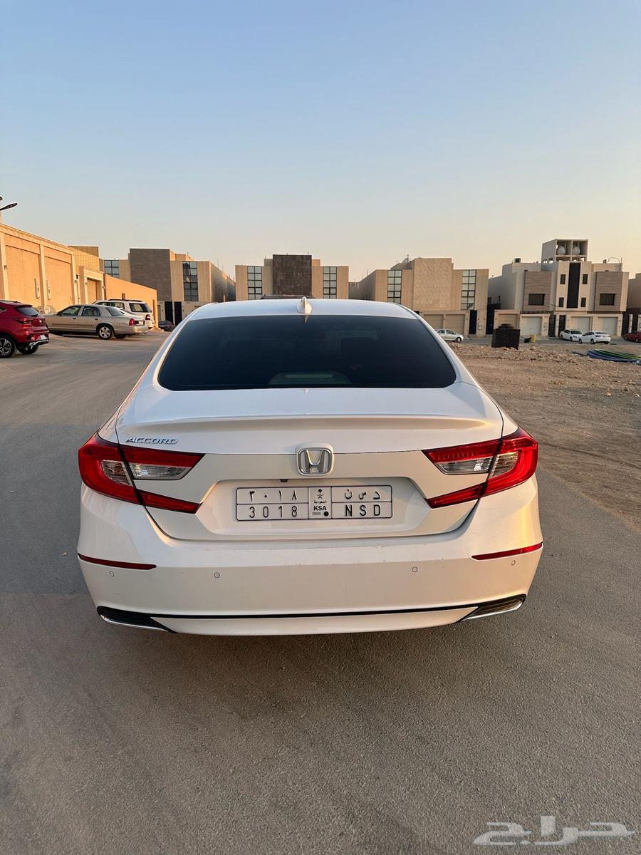 هوندا اكورد 2018 فل كامل للبيع64382017809794110