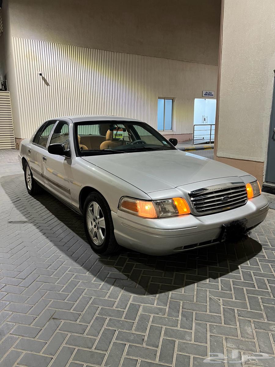 للبيع فورد فكتوريا نضييف64384245470593111