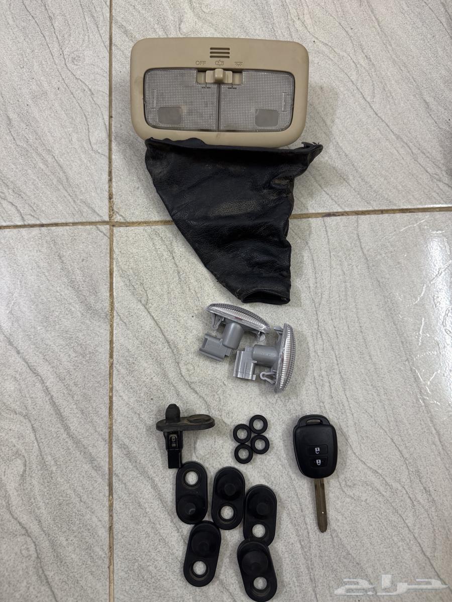 Yaris items 2013 - 201664383994909314110