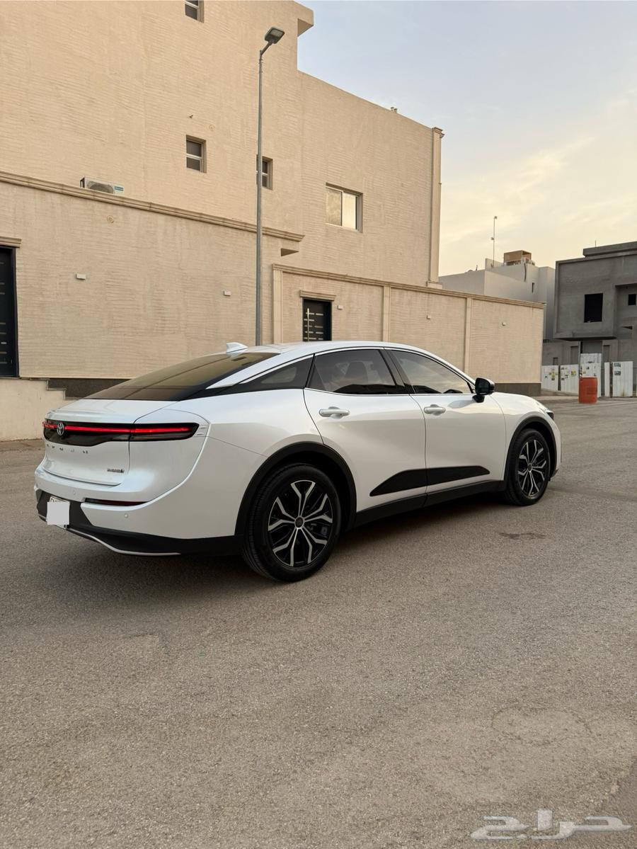 تم البيع تم البيع كراون 2023 بريميوم64377108250371113