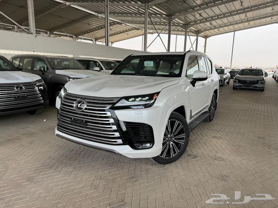 Jeep for Luxus (2025) BB Gulf White Inside F and Ait Customs Card64379311595906113