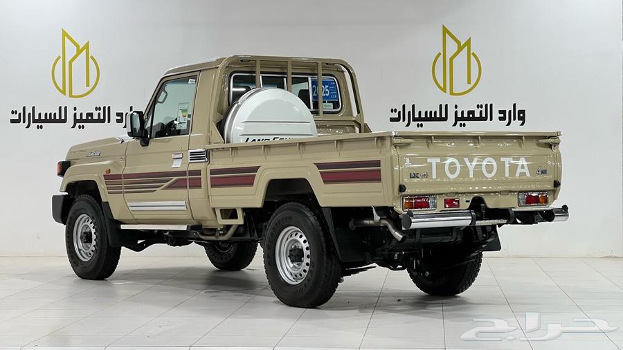 تويوتا شاص V6.2025فل كامل سلق بريمي بنزين قير عادى 40عام64379457651459114