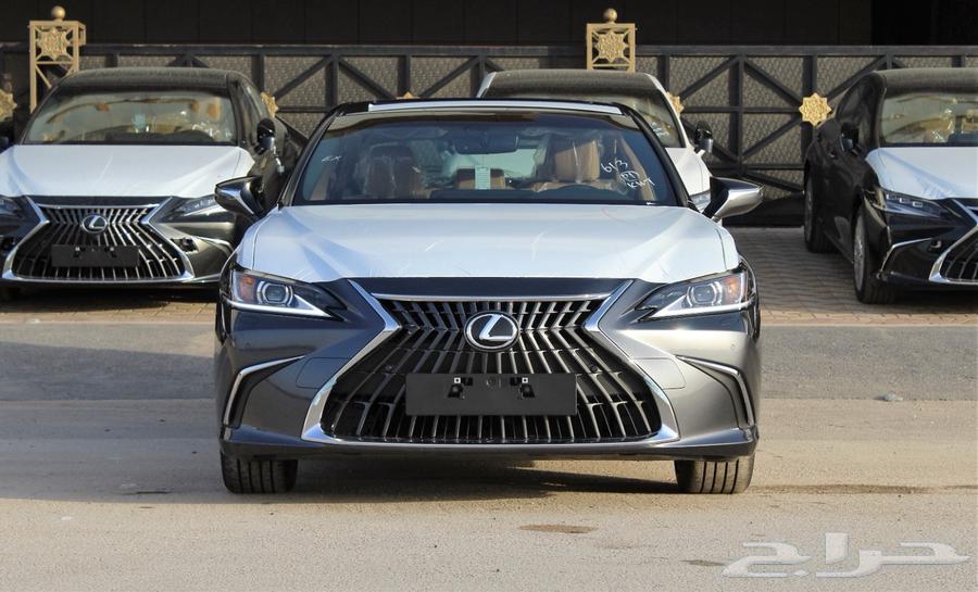 لكزس - ES250 لاكجيري - 2025 - نص فل - خليجي64379267948290112
