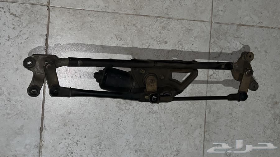 Wiper Arm with Dynamo64372989700099110