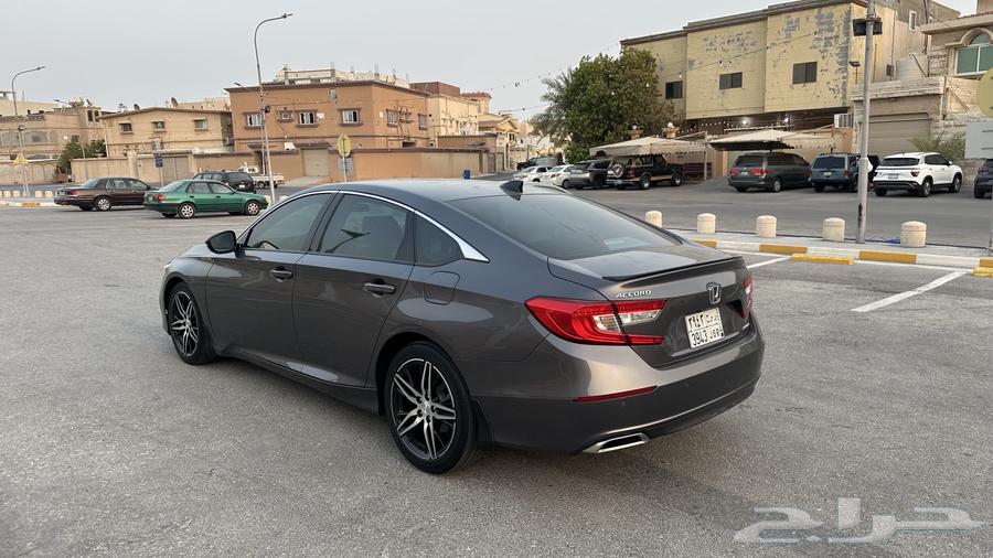 للبيع هوندا اكورد64384855607811113