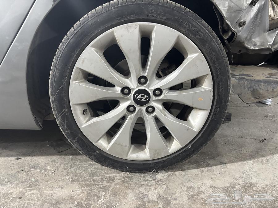 جنوط ازيرا64382141669378110