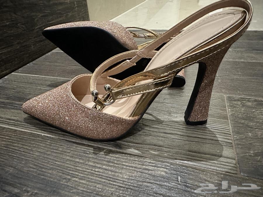 Heel64164236083715110