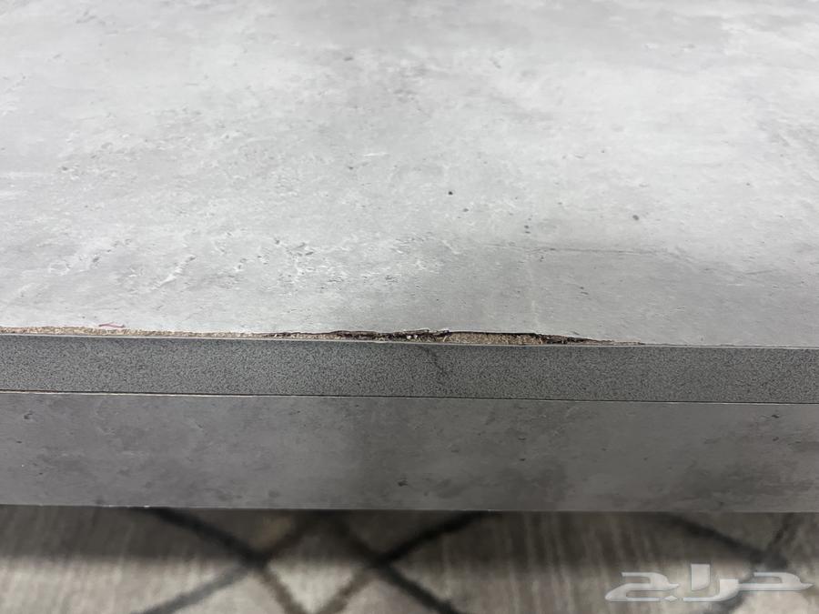 طاولة للبيع مع طاولات خدمه64152234187522110