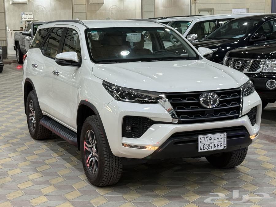 تويوتا فورتشنر 2022 6 سلندر و شبه اصفار64380723511938111