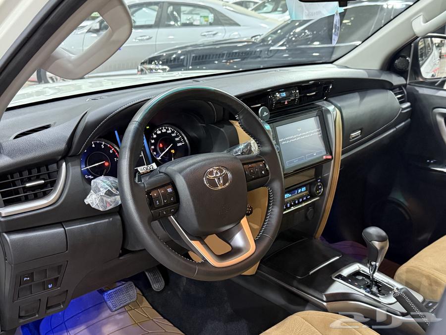 تويوتا فورتشنر 2022 6 سلندر و شبه اصفار64380723511938114