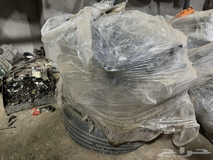 Engine and transmission center available at Najm Al Atlal workshop64374038898818110