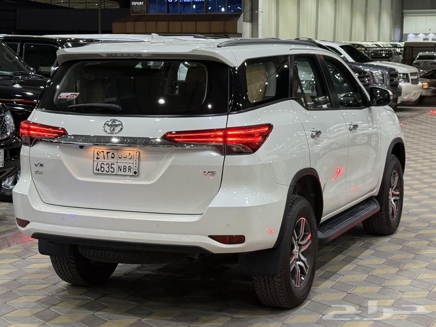 تويوتا فورتشنر 2022 6 سلندر و شبه اصفار64380723511938112