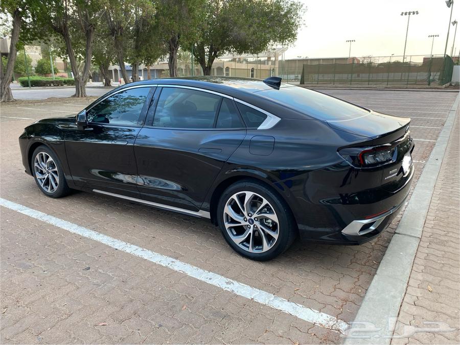 2023 فورد توروس تيتانيوم فل كامل64382251943681112