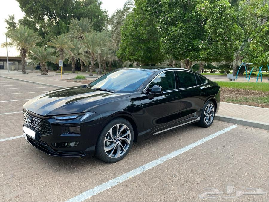 2023 فورد توروس تيتانيوم فل كامل64382251943681110